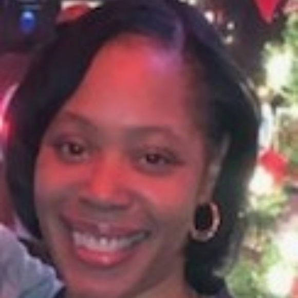 Meet your Posher, Lavonia - Picture 2 of 2